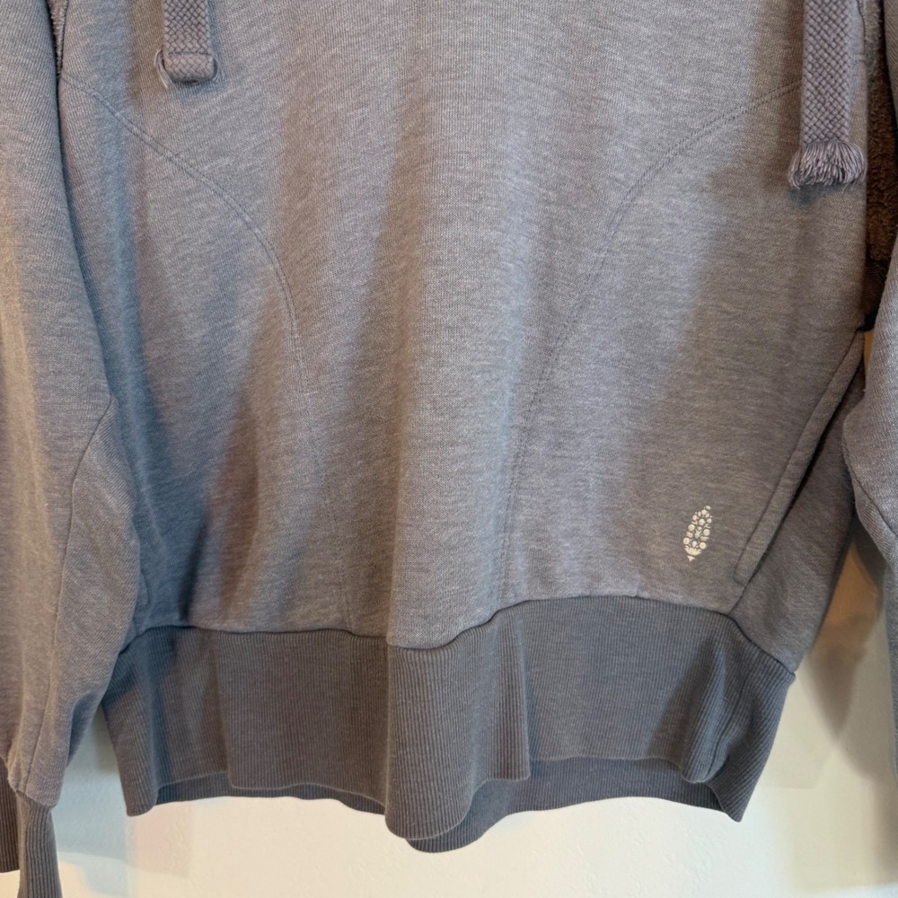 Free People Movement V-Neck Hoodie Blue Gray Fleece Relaxed Lounge Athleisure M - Picture 3 of 13